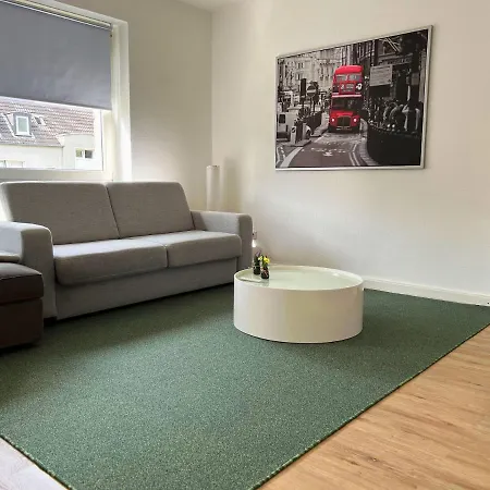 Apartment Mit Balkon Am Rhein Düsseldorf